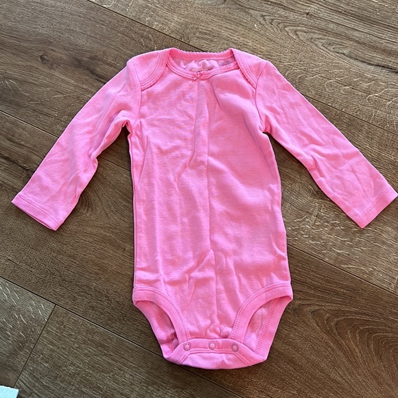 5 like new bodysuits! 🙃 - Picture 5 of 6